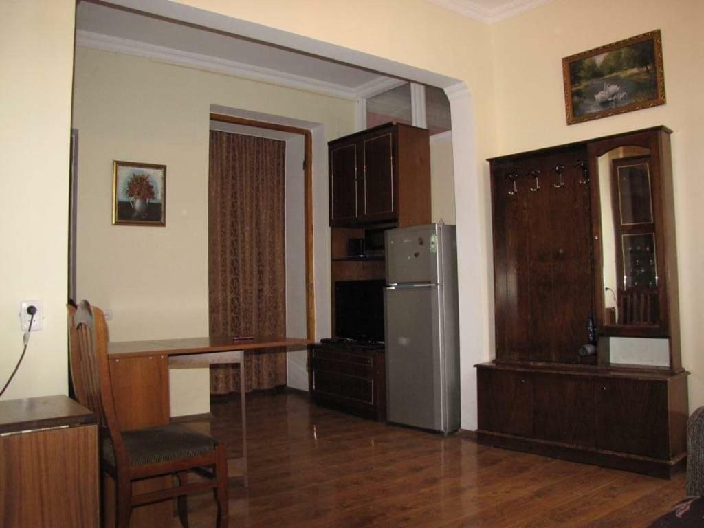 Апарт отель Комплекс Агмашенебели 95 Тбилиси Экстерьер фото