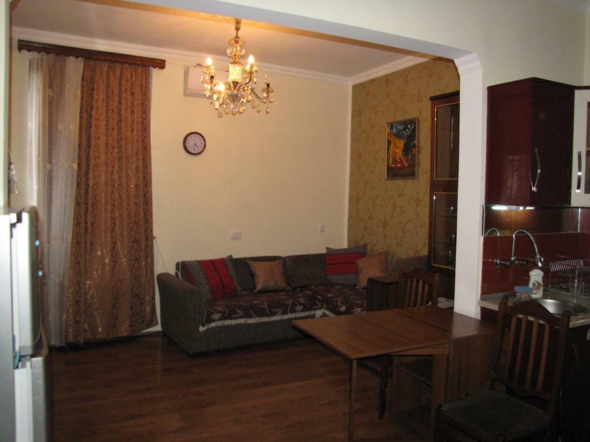 Апарт отель Комплекс Агмашенебели 95 Тбилиси Экстерьер фото
