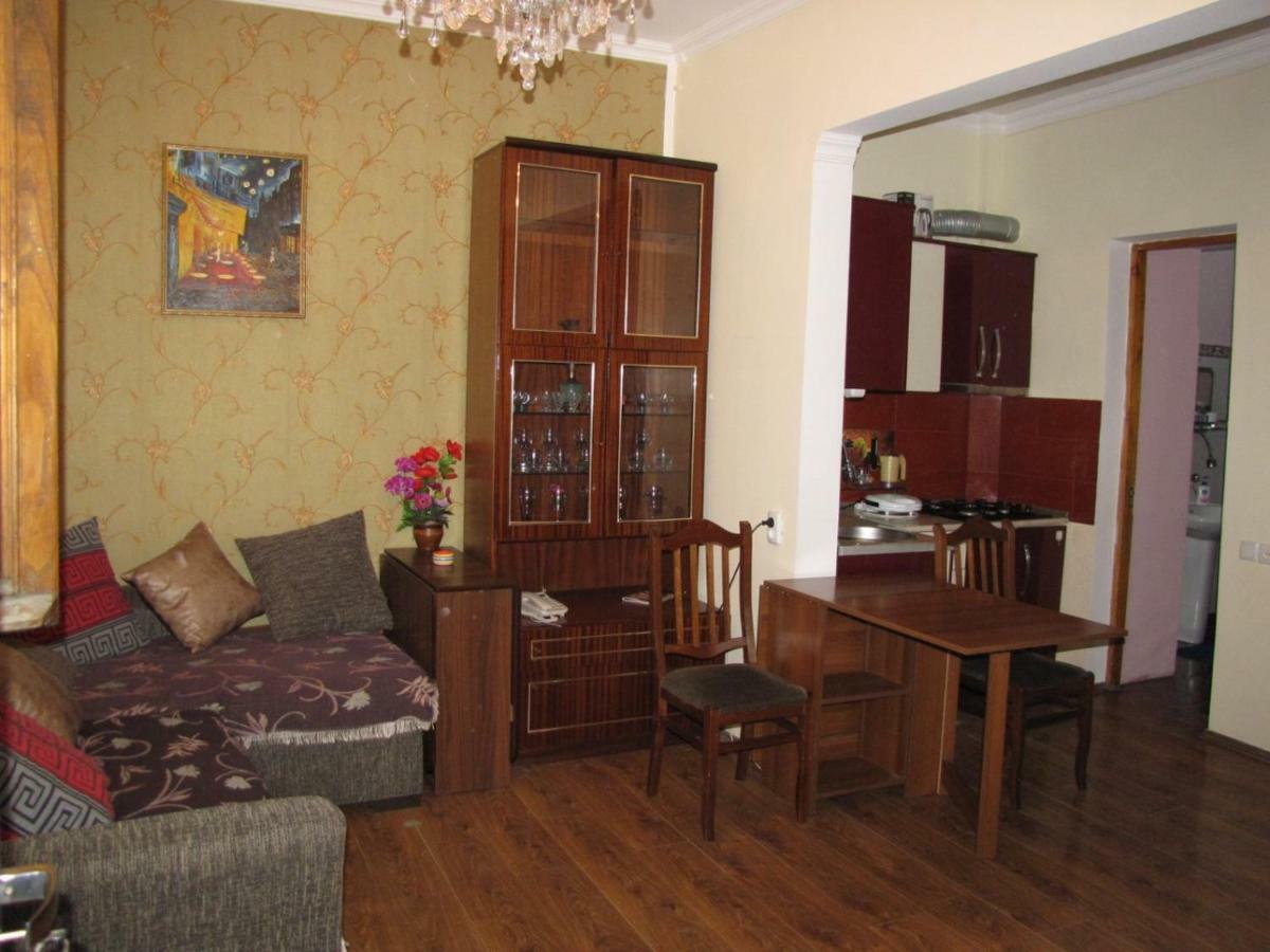 Апарт отель Комплекс Агмашенебели 95 Тбилиси Экстерьер фото